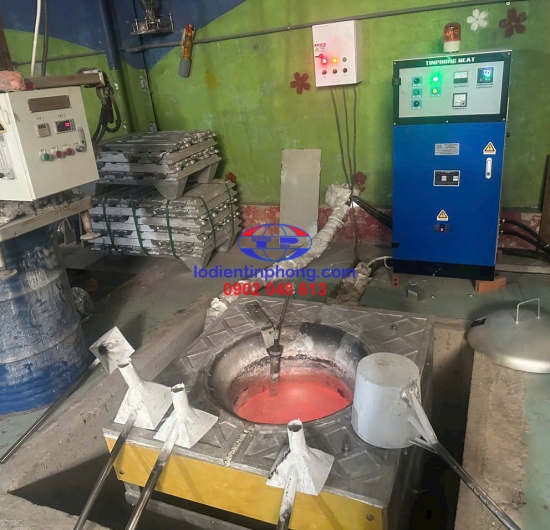 LÒ ĐIỆN CẢM ỨNG ĐIỆN TỪ NẤU NHÔM 300KG